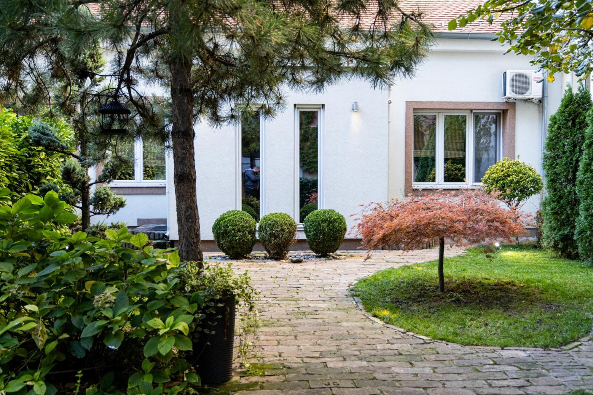 Green And Blue Garden Apartments ベオグラード エクステリア 写真